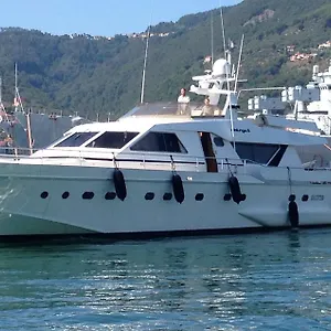 Riviera Boat Botel